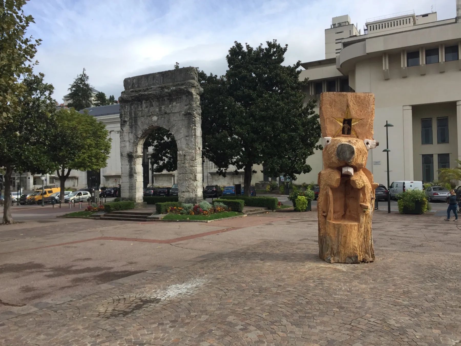 "Solarium tournant, Biennale de l'Architecture disparue #1", Aix-les-Bains, 2020. ©SolariumTournant