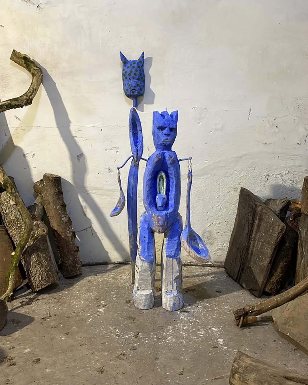 Madone bleu et son masque